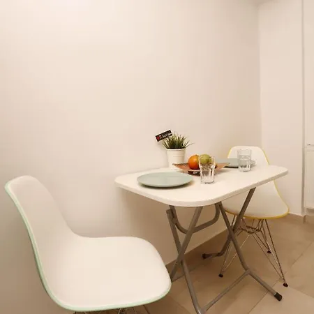 2 Bedroom Apartment With Amazing View In City Center Bucharest Exterior photo
