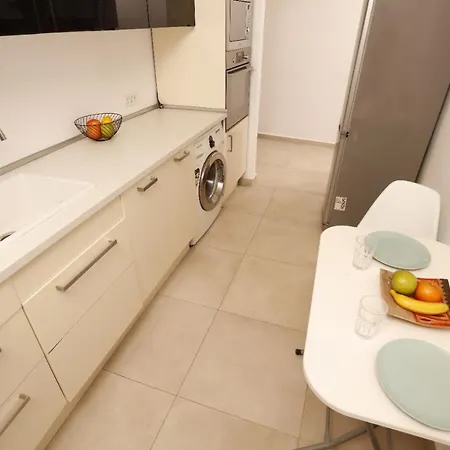 2 Bedroom Apartment With Amazing View In City Center Bucharest Exterior photo